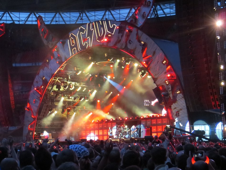 acdc_wembley_family_2015-07-04 21-35-52